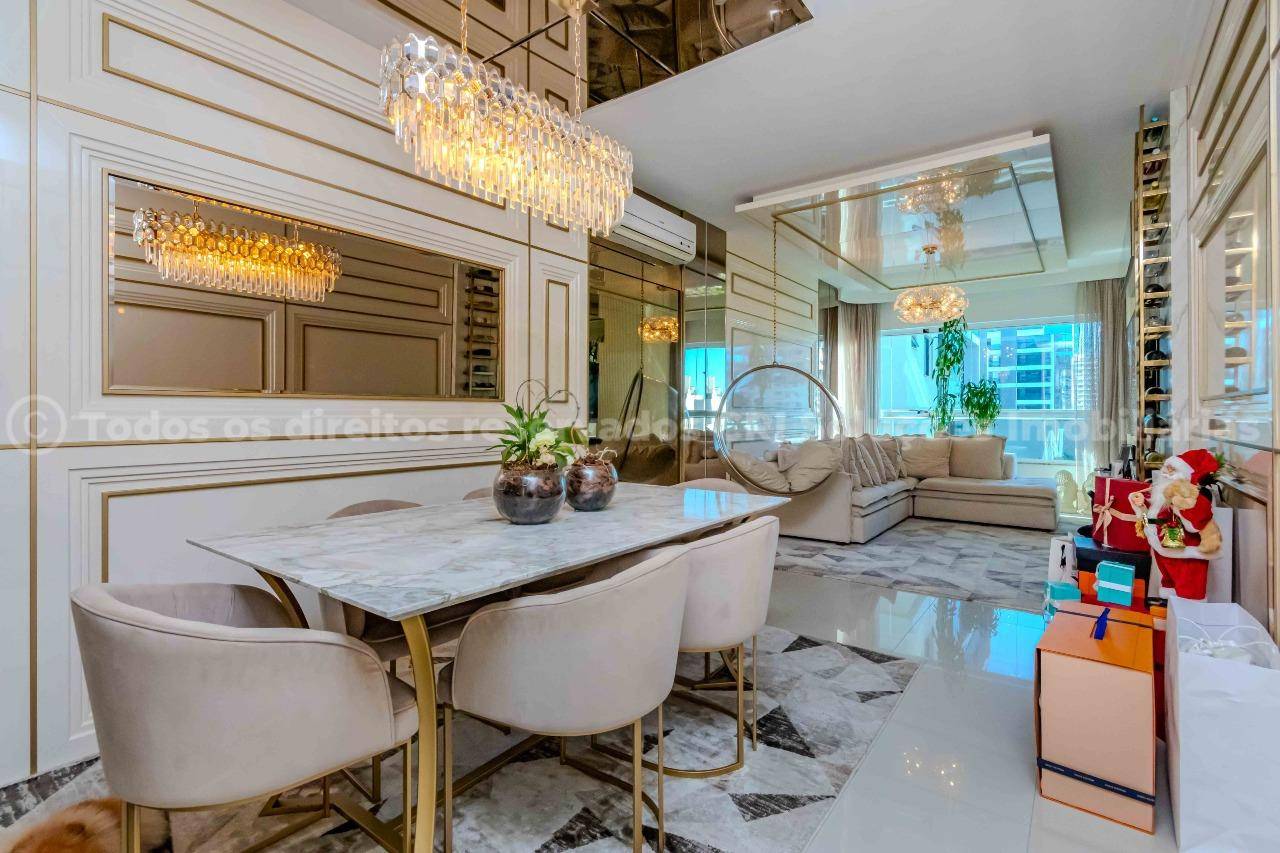 Foto do imóvel Apartamento alto padrão à venda com 2 suítes e 1 vaga de garagem no Porto Madeiro, na Praia Brava de Itajaí