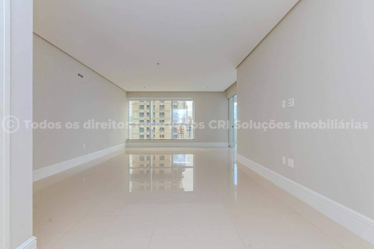 Foto do imóvel Aparatamento alto padrão à venda com 4 suítes e 3 vagas de garagem no La Belle Tour Residence em Balneário Camboriú