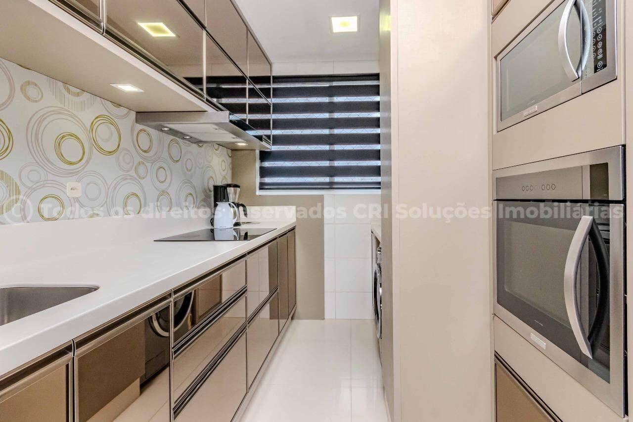 Foto do imóvel Apartamento no Edifício Jardim das Águas no Centro de Itajaí com 2 Quartos, 2 Suítes, Lavabo e 2 Vagas de Garagem, Mobiliado