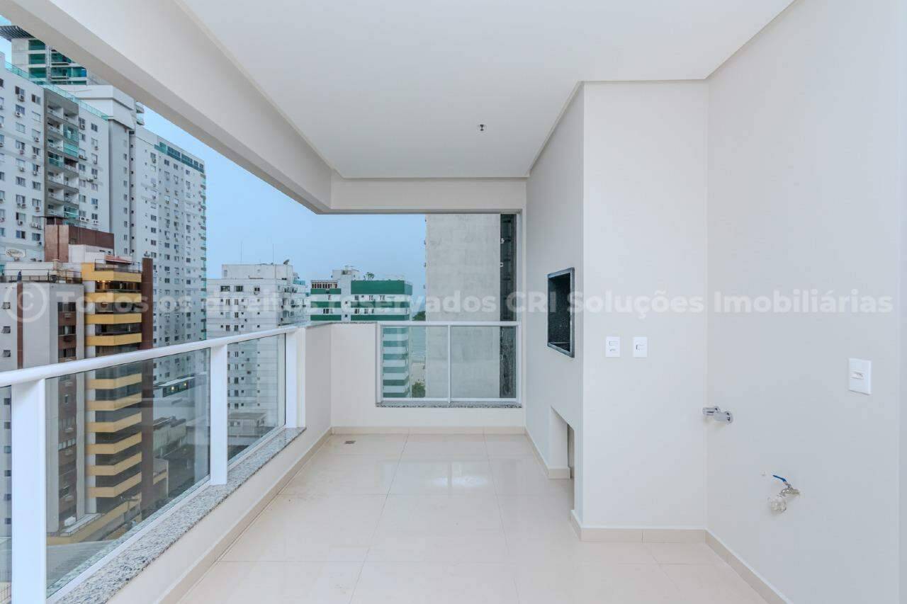 Apartamento com 4 suítes no edifício La Belle Tour Residence no Centro em Balneário Camboriú