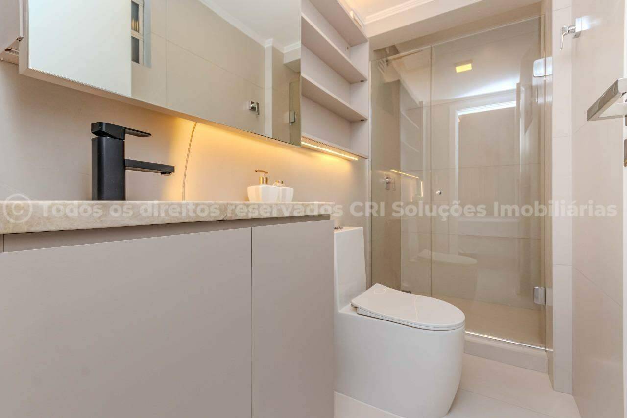 Foto do imóvel Apartamento com 3 dormitórios no Edifício Albany em Balneário Camboriú