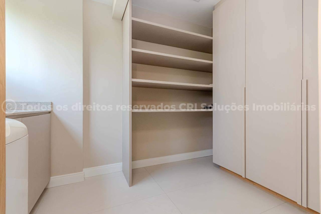 Foto do imóvel Apartamento com 3 dormitórios no Edifício Albany em Balneário Camboriú
