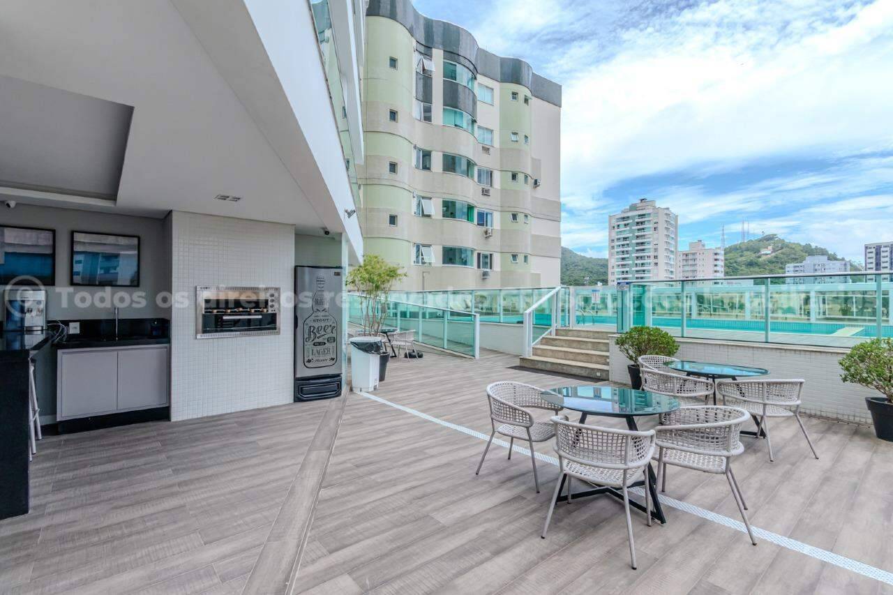Foto do imóvel Edifício LaVilla Santangelo – Apartamento no Centro de Itajaí com 3 Quartos, 3 Suítes, 4 Banheiros e 2 Vagas de Garagem