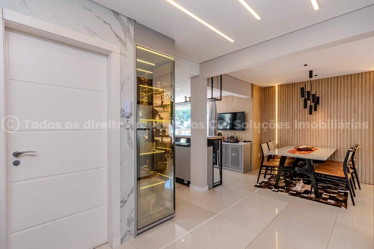 Foto do imóvel Apartamento no Edifício Spazio del Mare no Centro de Balneário Camboriú – 67m² com 2 Suítes