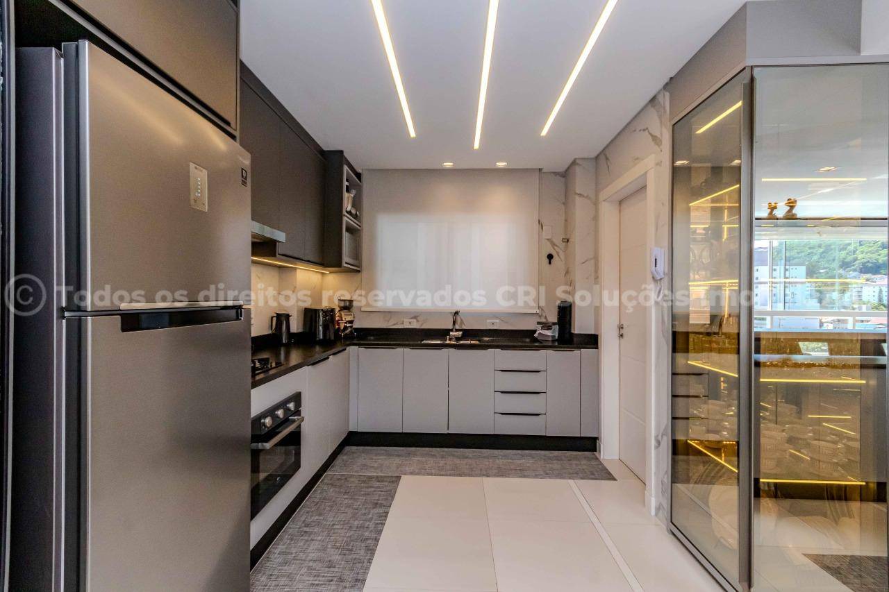 Foto do imóvel Apartamento no Edifício Spazio del Mare no Centro de Balneário Camboriú – 67m² com 2 Suítes
