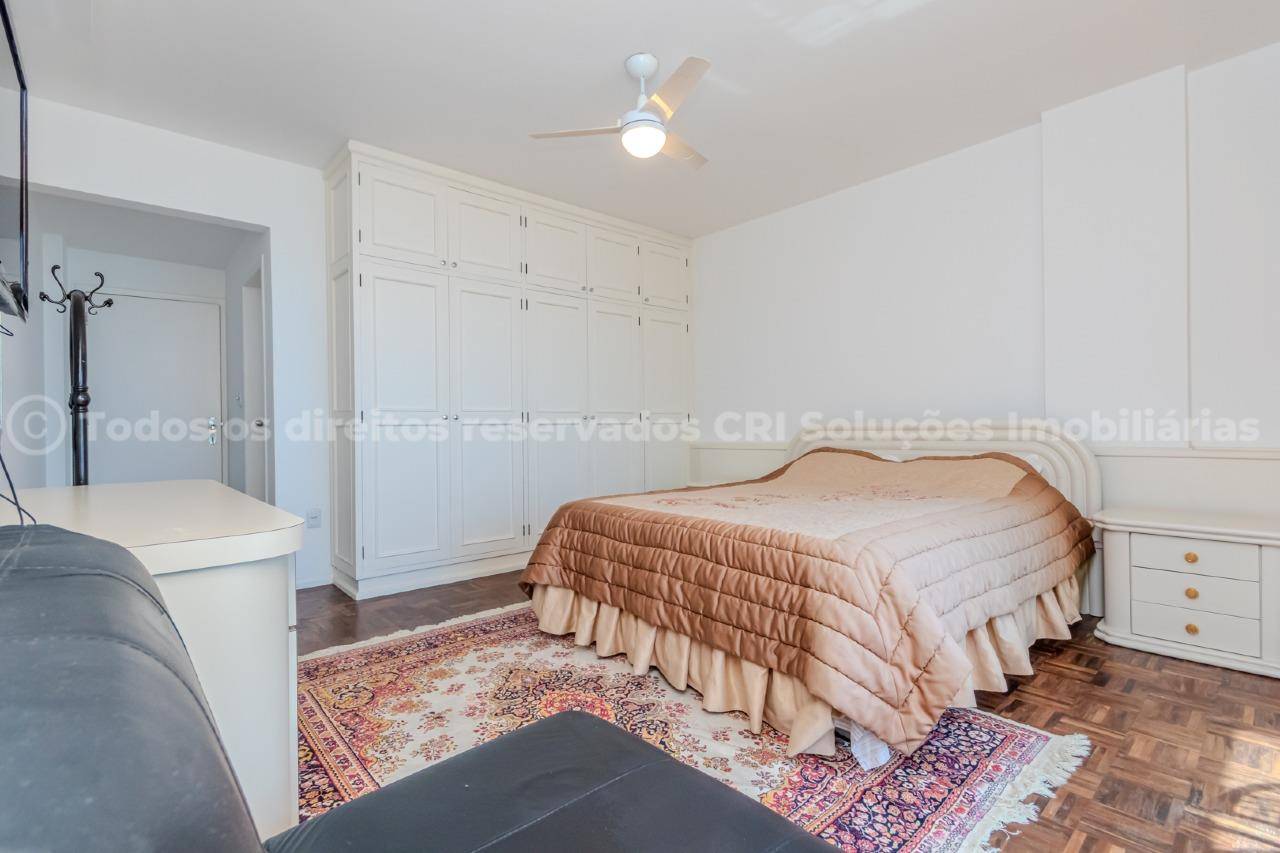 Foto do imóvel Edifício Paraíso – Apartamento Mobiliado com Vista para o Mar, 4 Quartos, 2 Suítes, 200 m² e 2 Elevadores em Balneário Camboriú