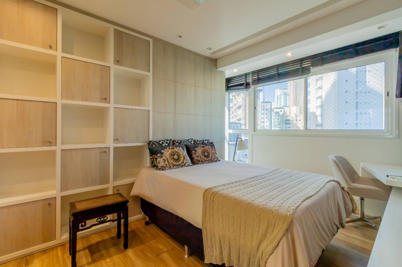 Foto do imóvel Apartamento mobiliado de 220m² no Marina Beach Tower com 4 suítes e marina exclusiva – Balneário Camboriú