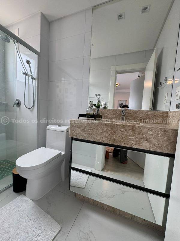 Foto do imóvel Apartamento a venda no edificio Toulon Palace com 04 quartos sendo 04 suites em Itapema Meia Praia