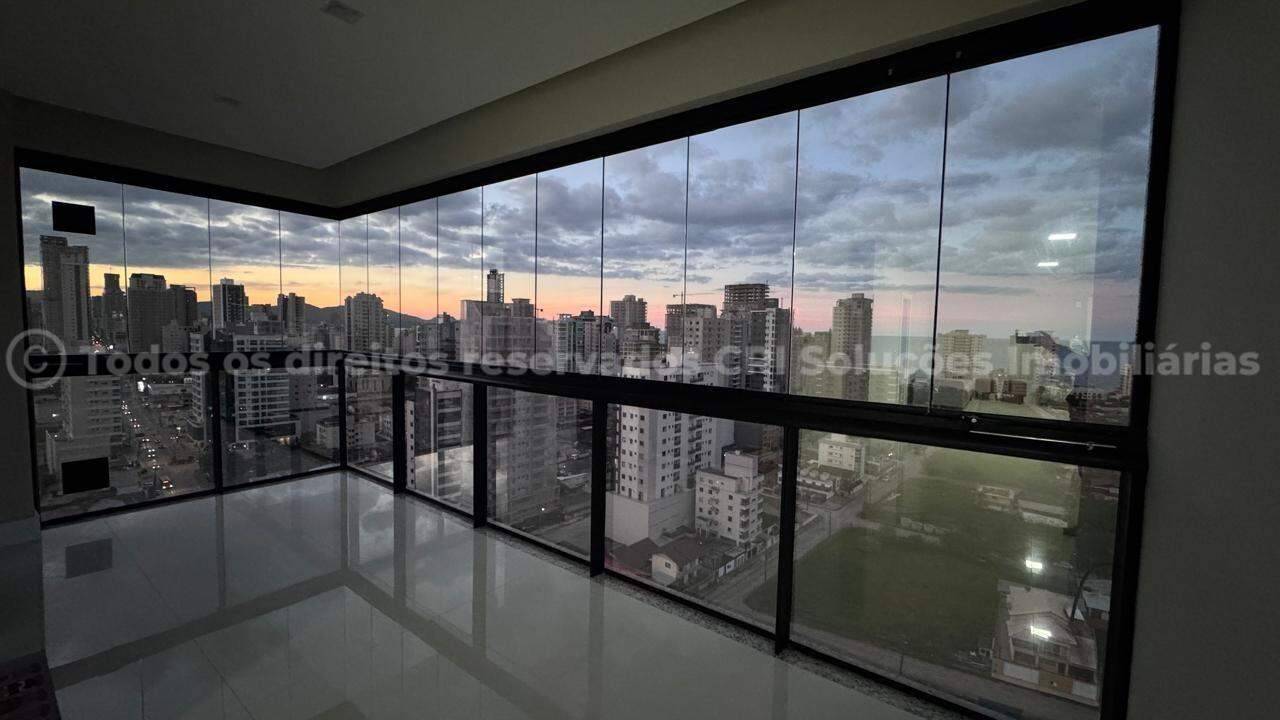 Apartamento com 2 suítes no Edifício Portland Park em Balneário Perequê, Porto Belo