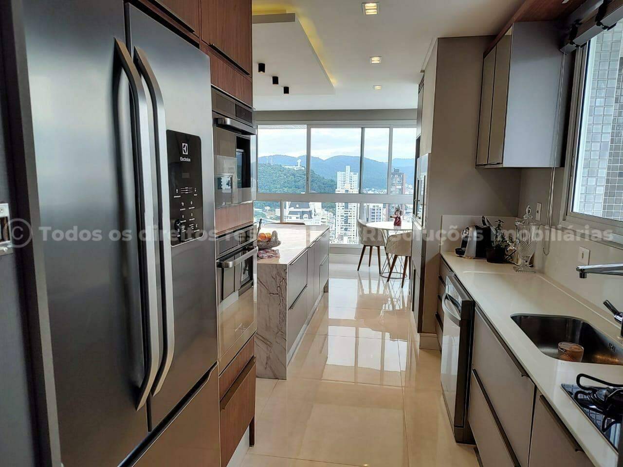 Foto do imóvel Apartamento Mobiliado com Vista para o Mar | 4 Quartos e 4 Suítes | Biarritz Residence – Centro de Balneário Camboriú
