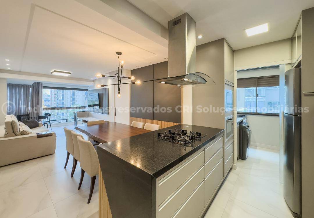 Apartamento com 3 dormitórios no Atlântico Shopping no Centro de Balneário Camboriú