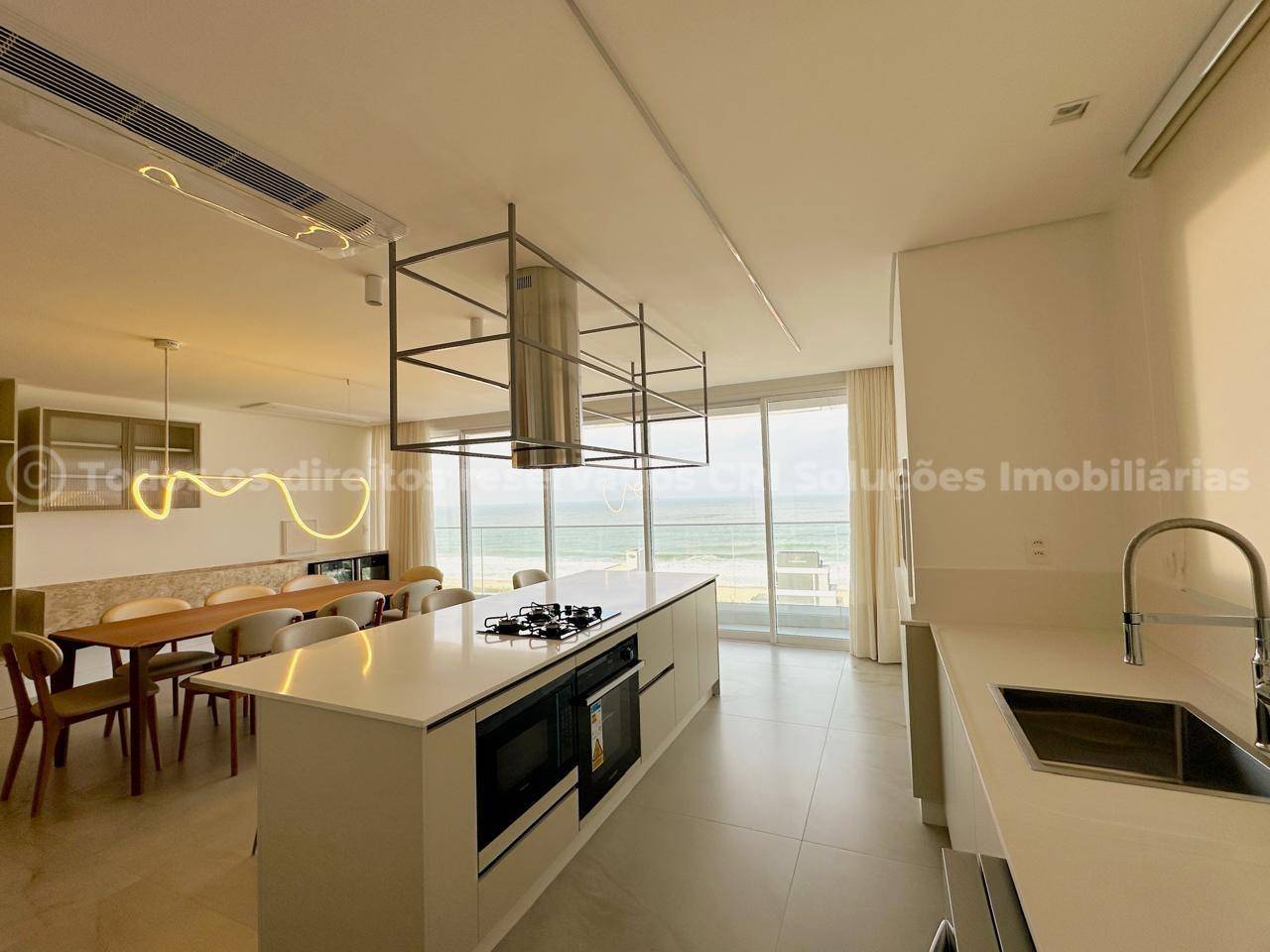 Apartamento mobiliado no Le Blanc com 4 suítes na Praia Brava em Itajaí
