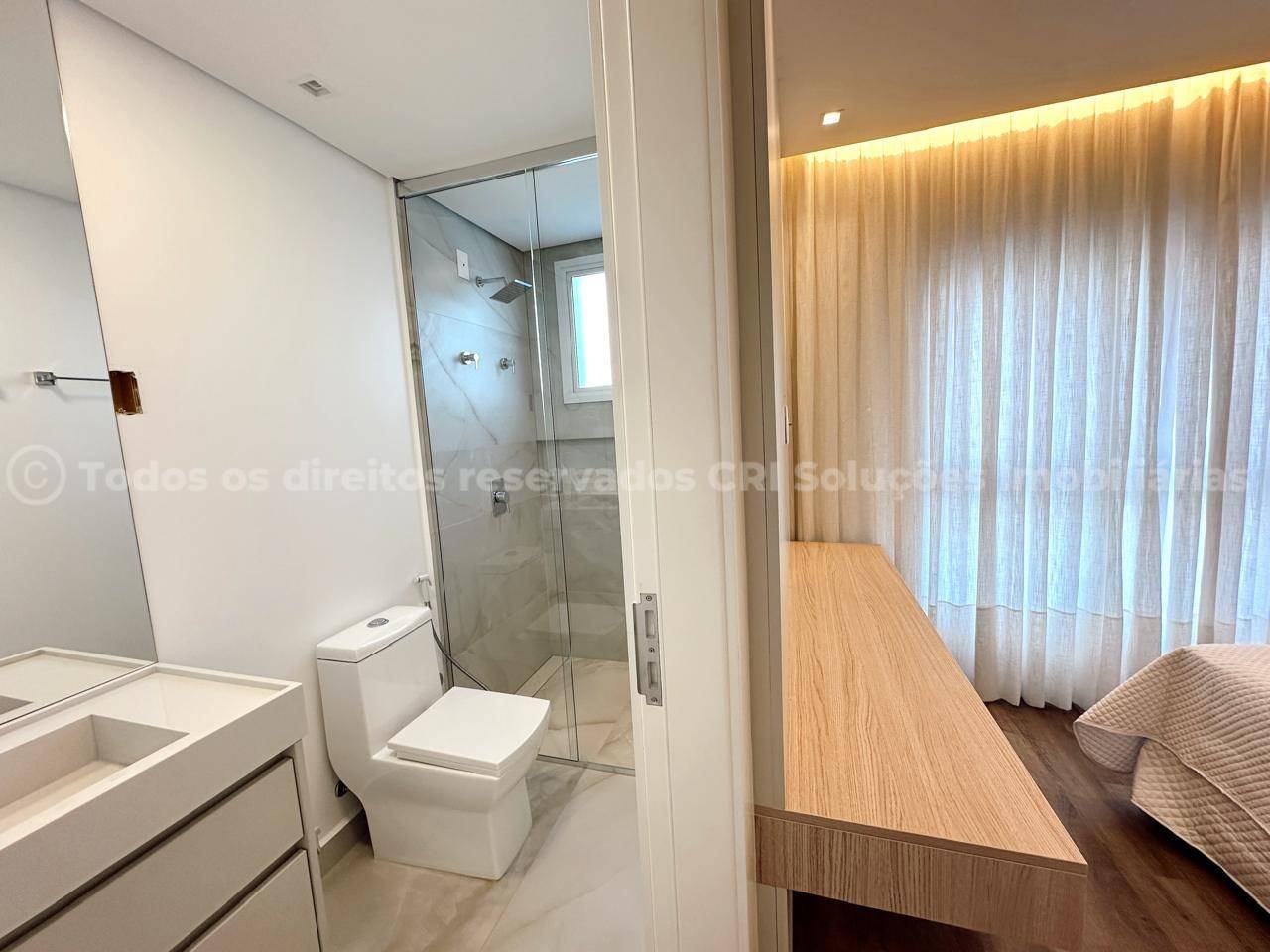 Foto do imóvel Apartamento mobiliado no Le Blanc Praia Brava com 4 suítes e vista para o mar