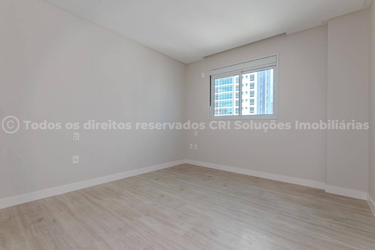 Foto do imóvel Apartamento com 03 Suítes á venda no Edifício Exuberance no Centro em Balneário Camboriú