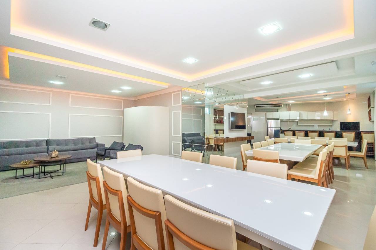 Foto do imóvel Apartamento com 3 Dormitórios no Edifício Petrópolis Frente Mar em Balneário Camboriú | Vida na praia