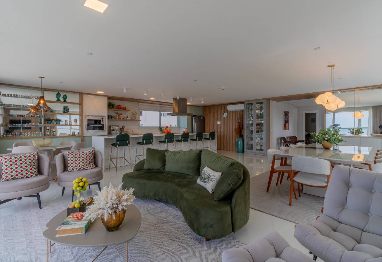Foto do imóvel Apartamento Frente Mar com 4 suítes no Epic Tower em Balneário Camboriú | Vida na praia