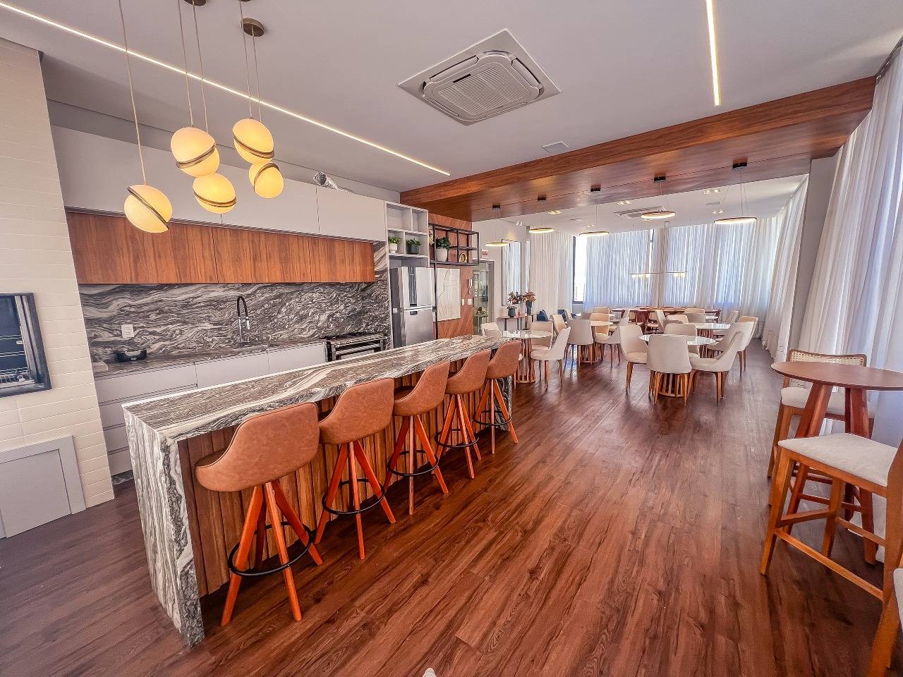 Foto do imóvel Apartamento 3 dormitórios no Residencial Ilha de Maui na Praia Brava Itajaí | Vida na praia