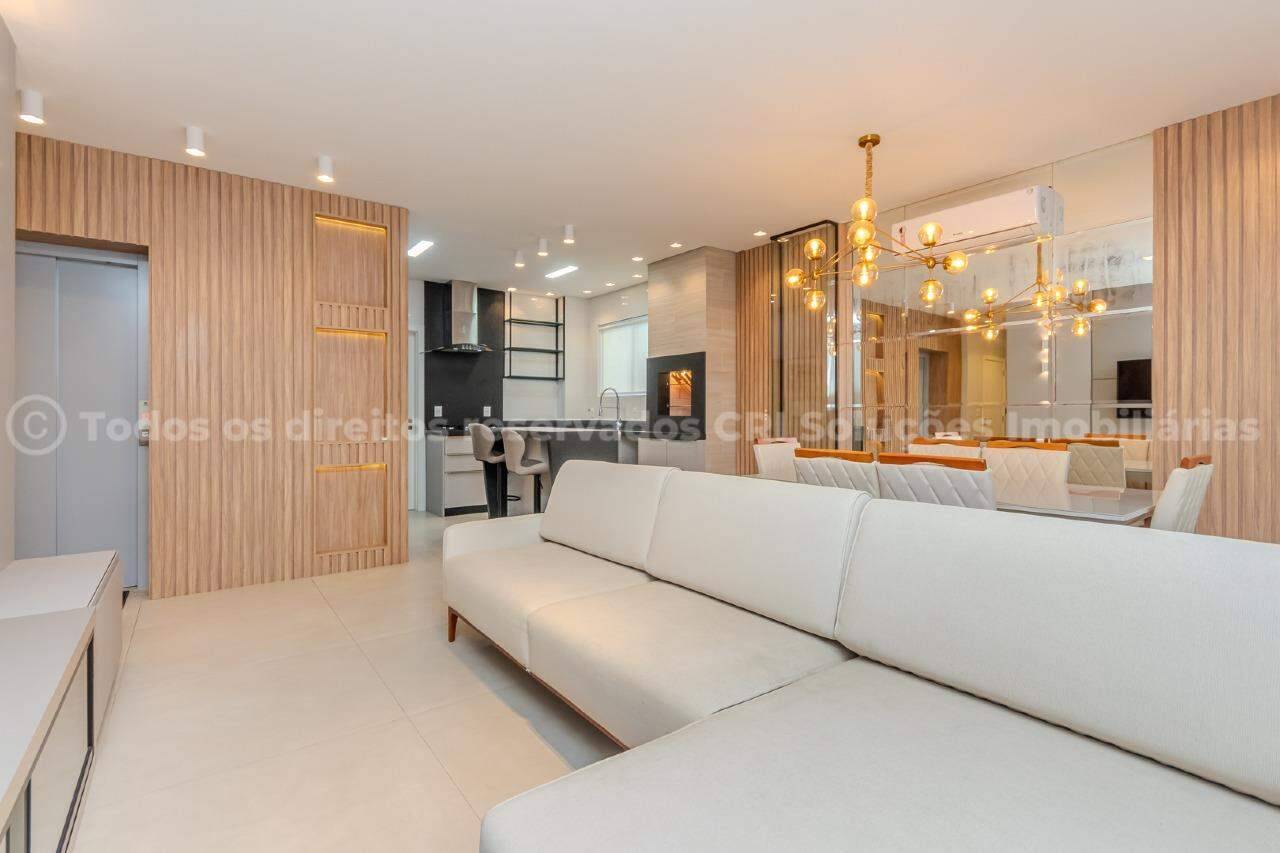 Apartamento com 3 suítes no Edifício Montpellier Residence no Pioneiros em Balneário Camboriú