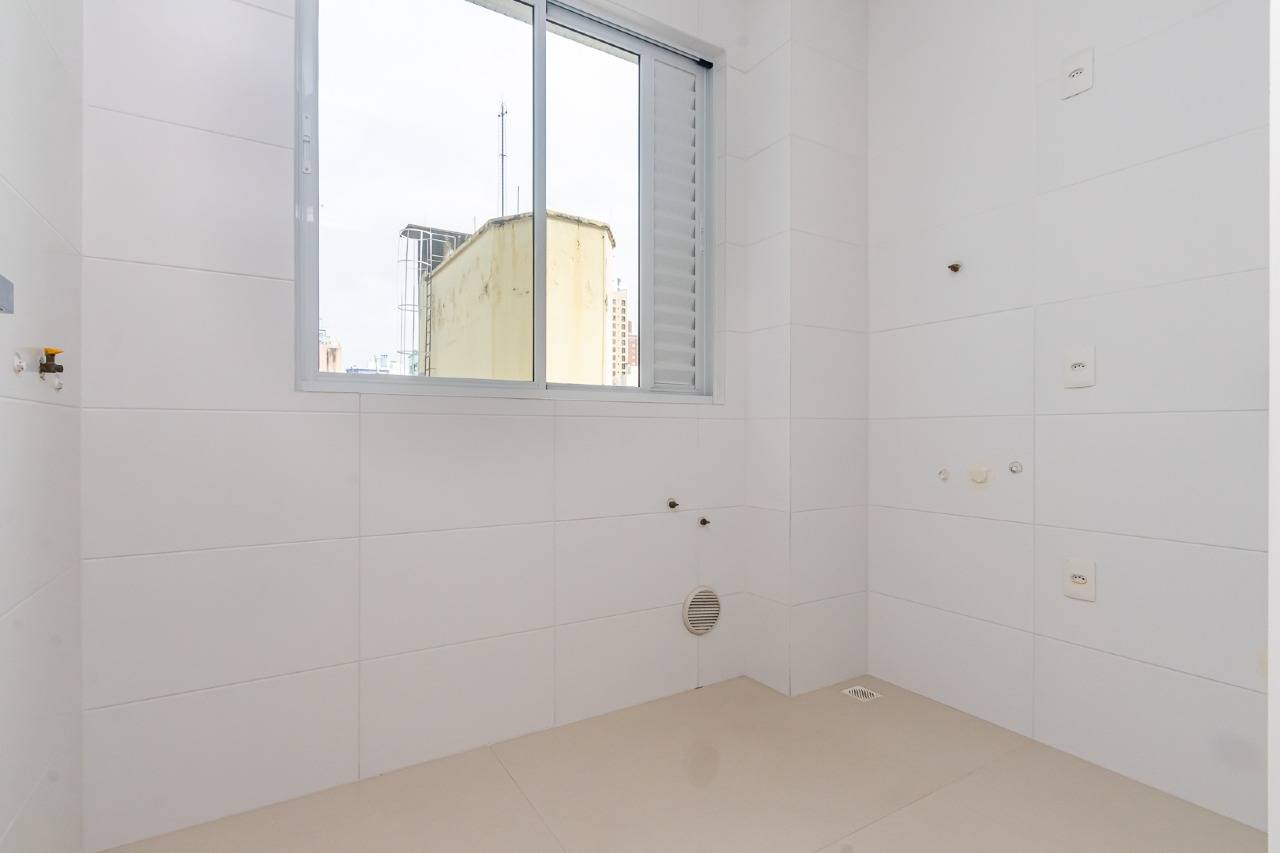 Foto do imóvel Apartamento com 03 Suítes á venda no Edifício Cidade Jardim no Centro em Balneário Camboriú 