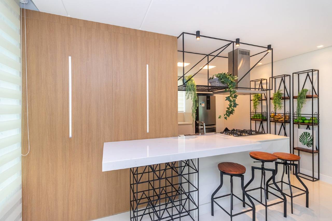 Foto do imóvel Apartamento com 03 Suítes á venda no Edifício Cidade Jardim no Centro em Balneário Camboriú 