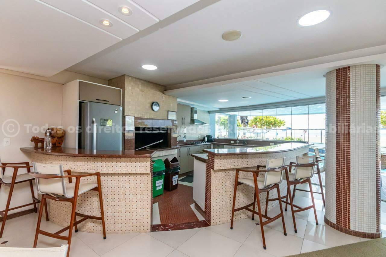 Foto do imóvel Apartamento Vista Mar com 04 Dormitórios á venda no Edifício Princess em Balneário Camboriú