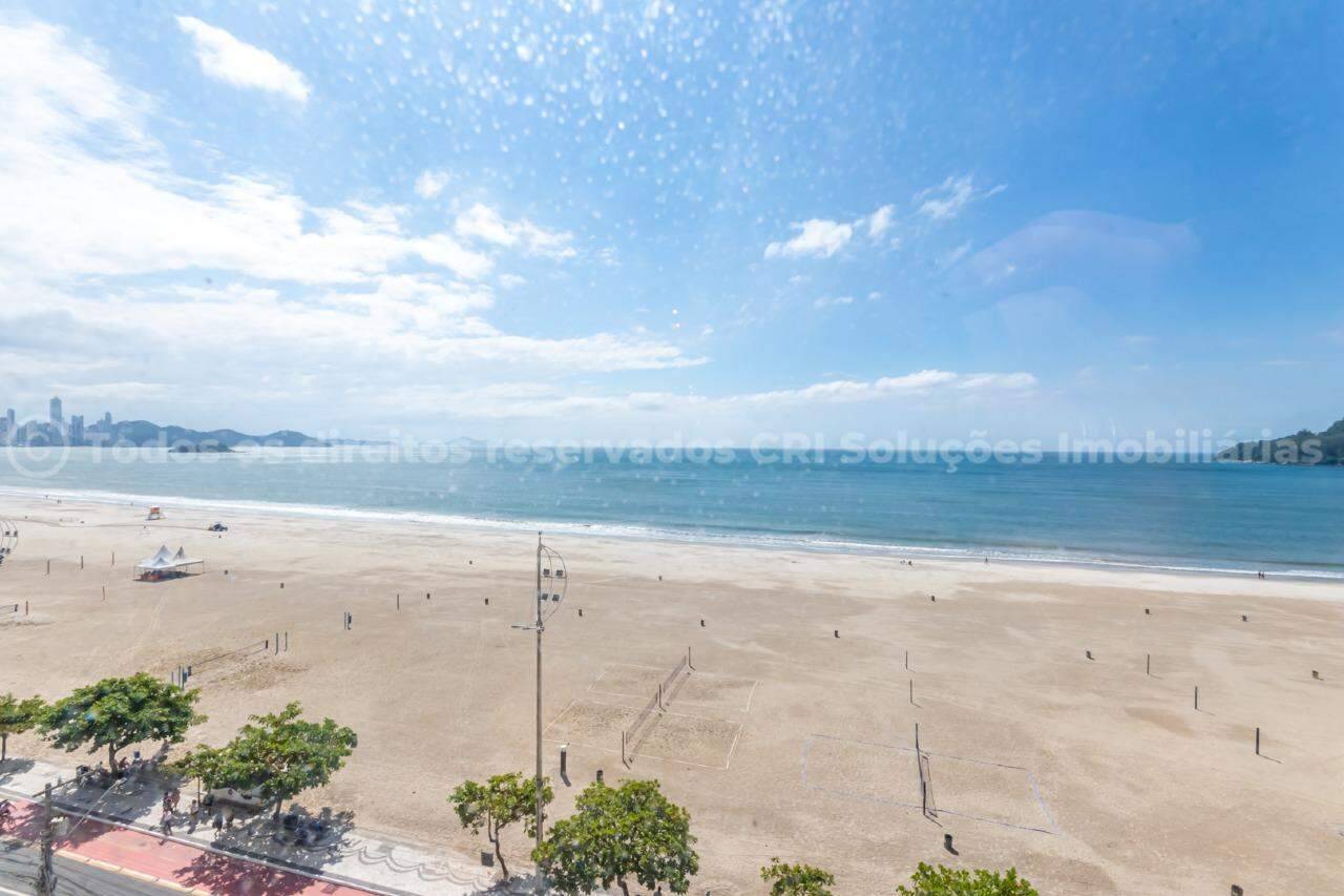 Foto do imóvel Apartamento com 04 Dormitórios Vista Mar á venda no Edifício Princess em Balneário Camboriú