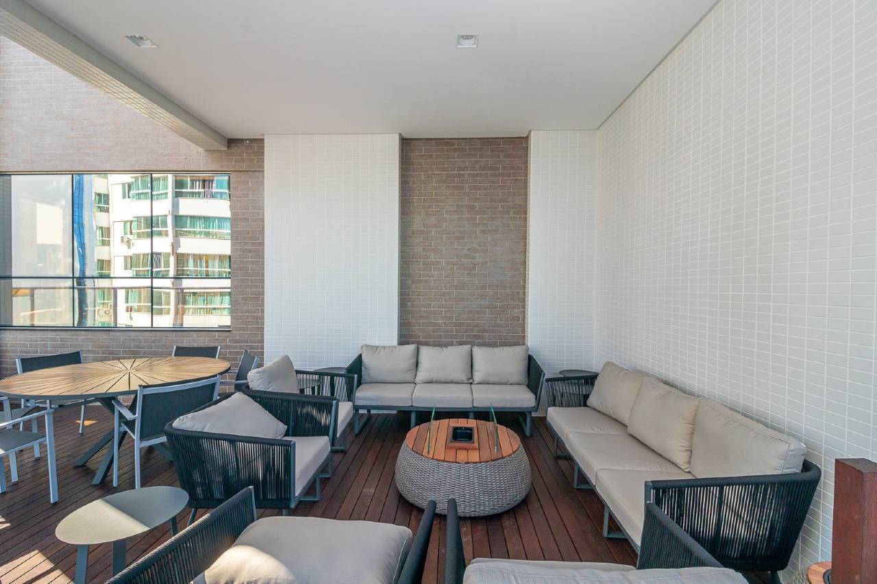 Foto do imóvel Apartamento Mobiliado com 04 suítes no Italian em Balneário Camboriú.