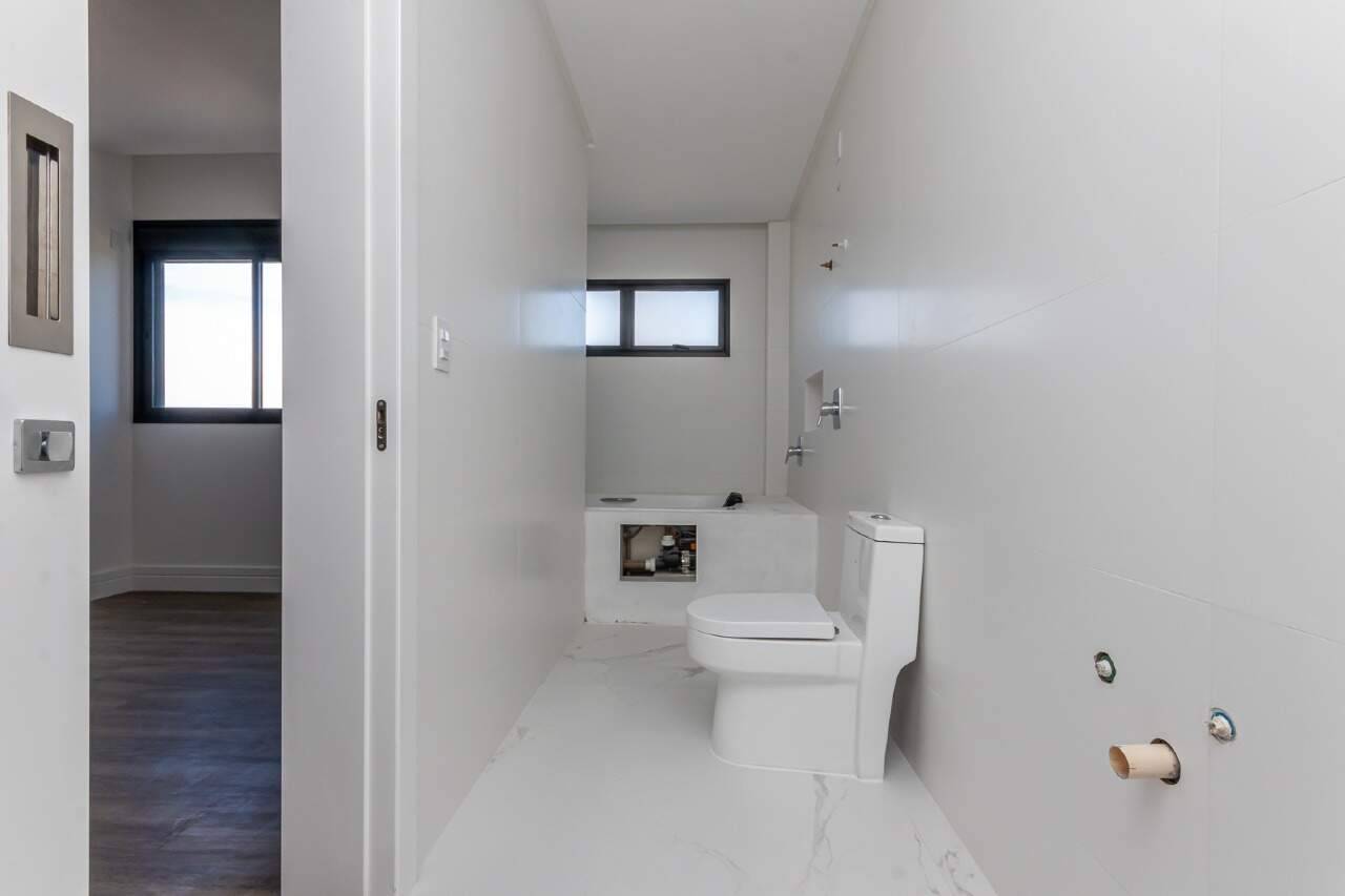Foto do imóvel Apartamento 4 Suítes à Venda no Edifício Doha Tower – Meia Praia-Itapema