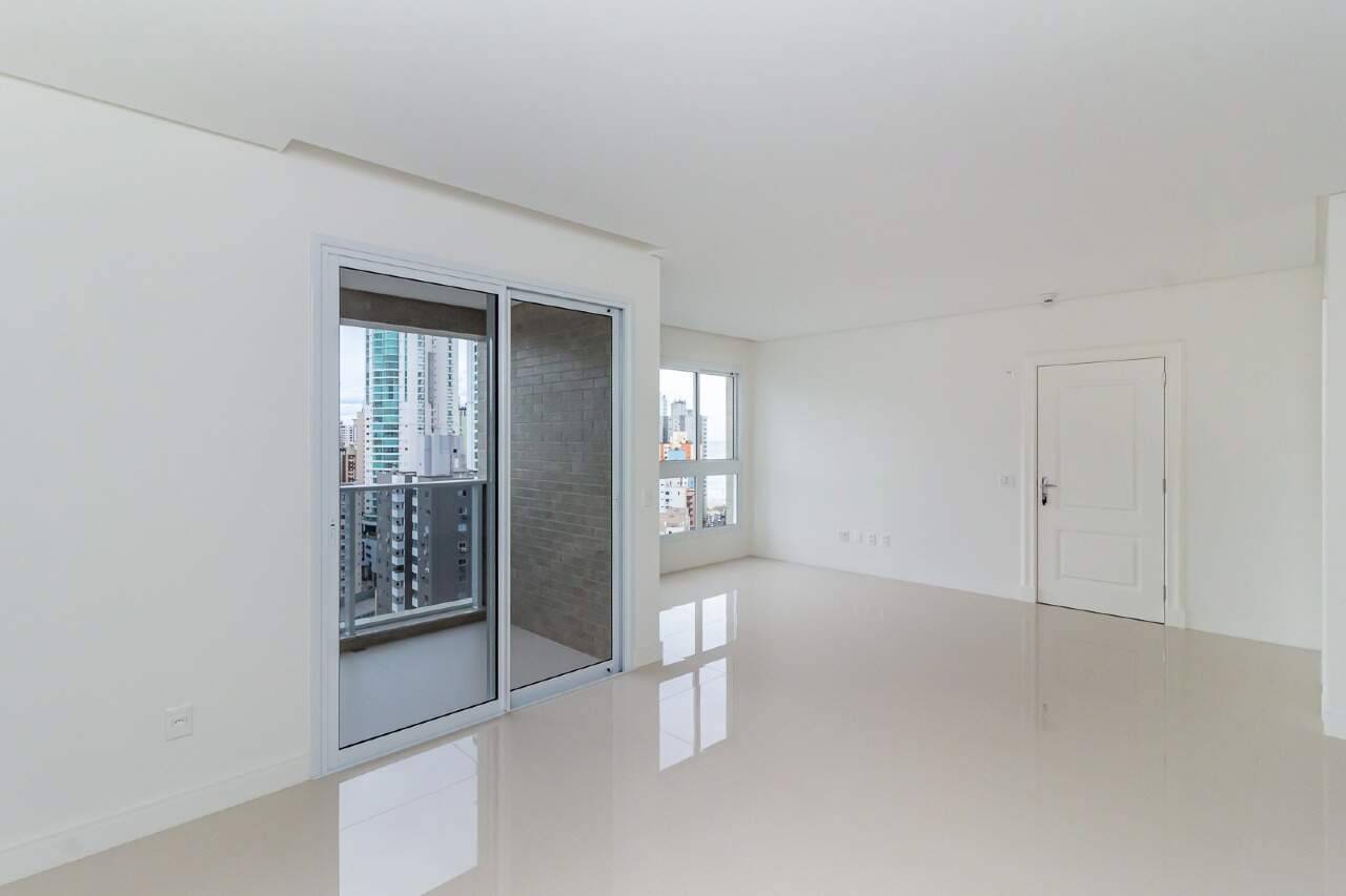 Foto do imóvel Apartamento com 03 Suítes á venda no Edifício Hamptons em Balneário Camboriú