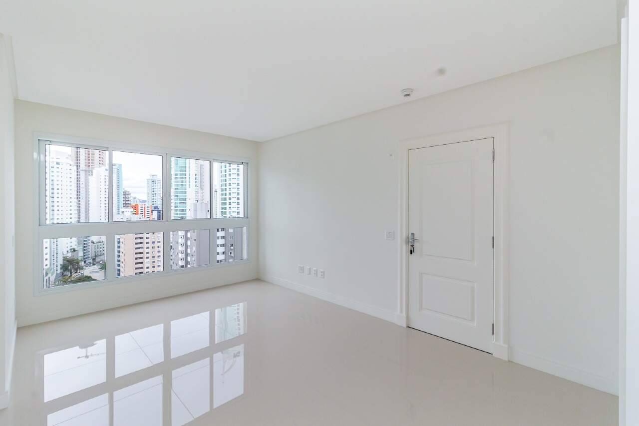 Foto do imóvel Apartamento com 03 Suítes á venda no Edifício Hamptons em Balneário Camboriú