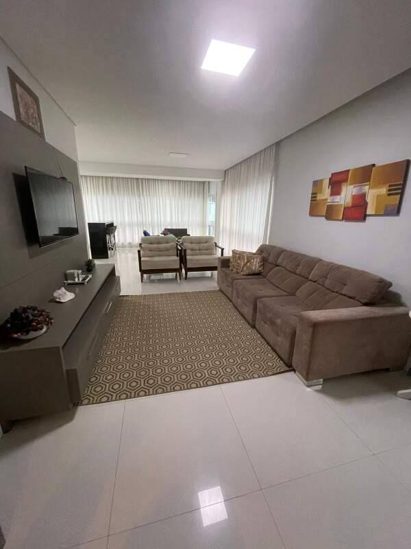 Foto do imóvel Apartamento a venda no Edificio Salinas com 04 Quartos sendo 01 Suite em Itapema Meia Praia