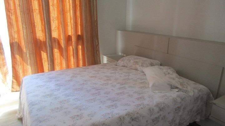 Foto do imóvel Apartamento a venda no Edificio Salinas com 04 Quartos sendo 01 Suite em Itapema Meia Praia