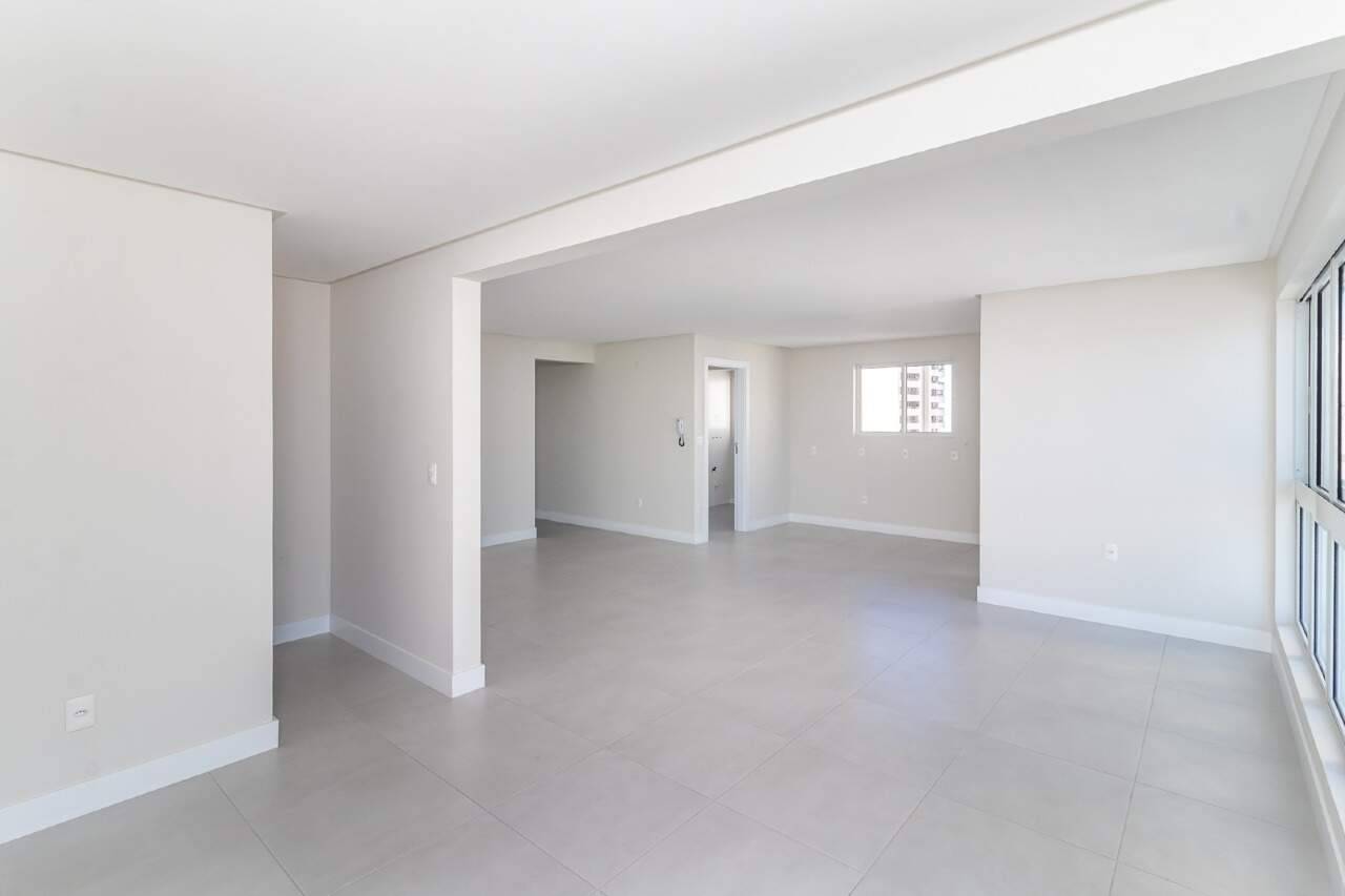 Foto do imóvel Apartamento á venda com 2 Suítes + Home Office em Balneário Camboriú no Edifício Sol da Manhã