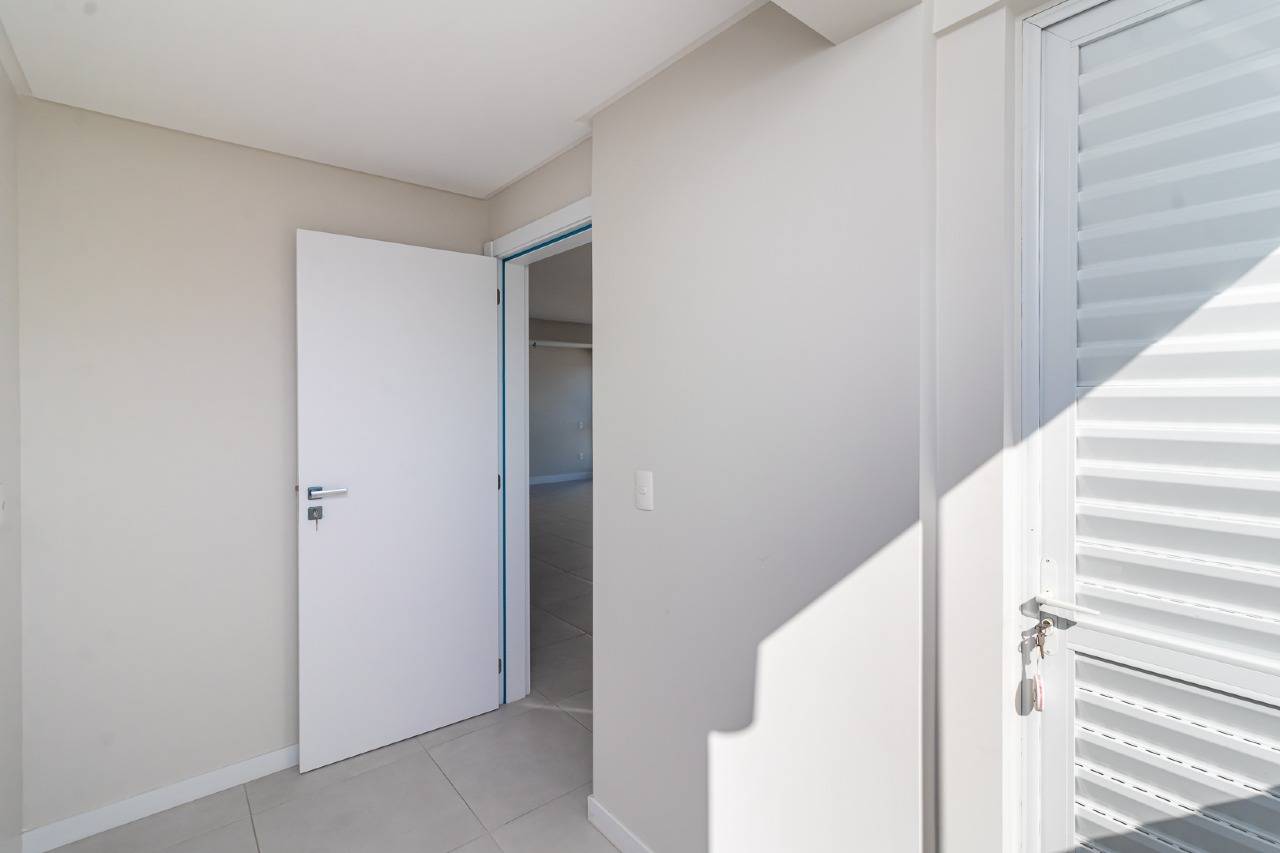 Foto do imóvel Apartamento no Centro de Balneário Camboriú com Home Office + 02 Suítes á venda no Edifício Sol da Manhã