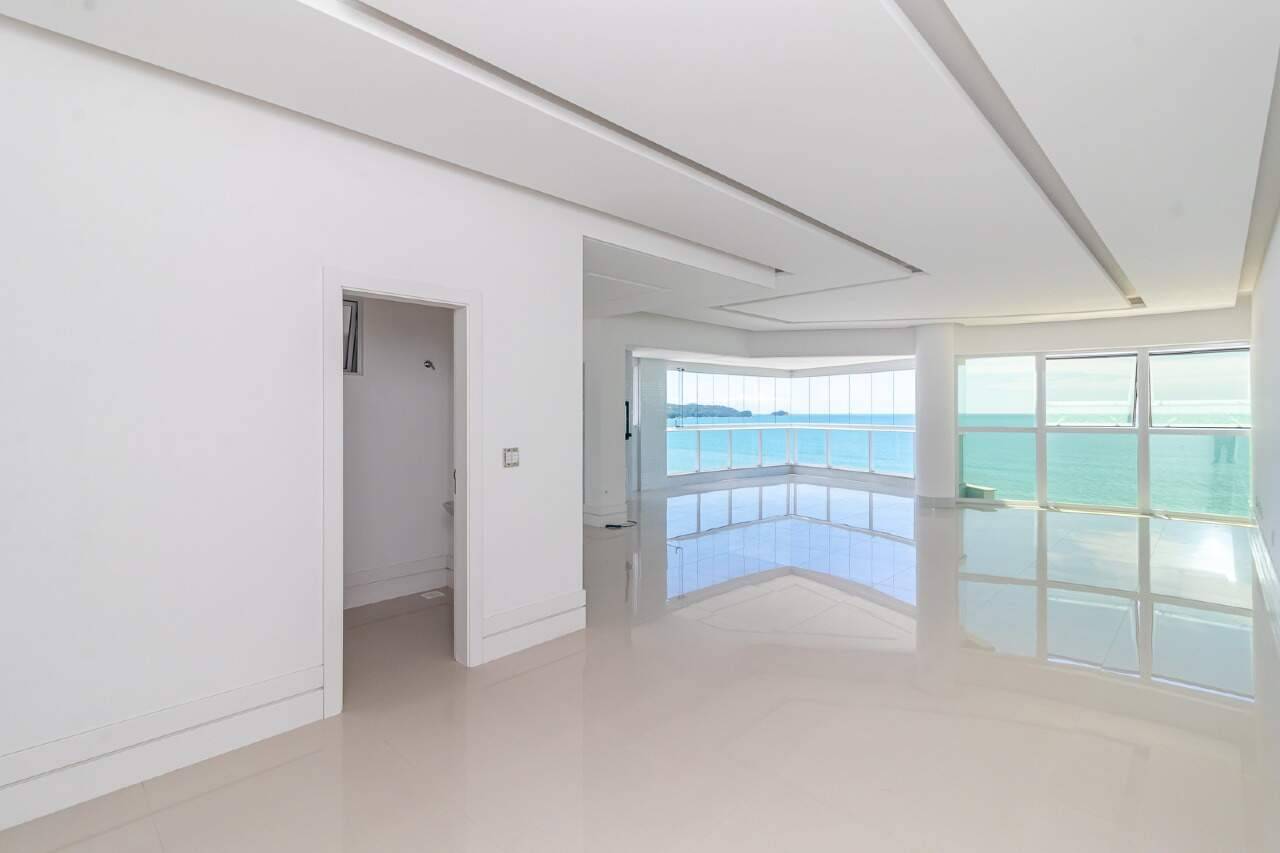 Foto do imóvel Apartamento com Vista Mar no Curt Lorenz em Itapema