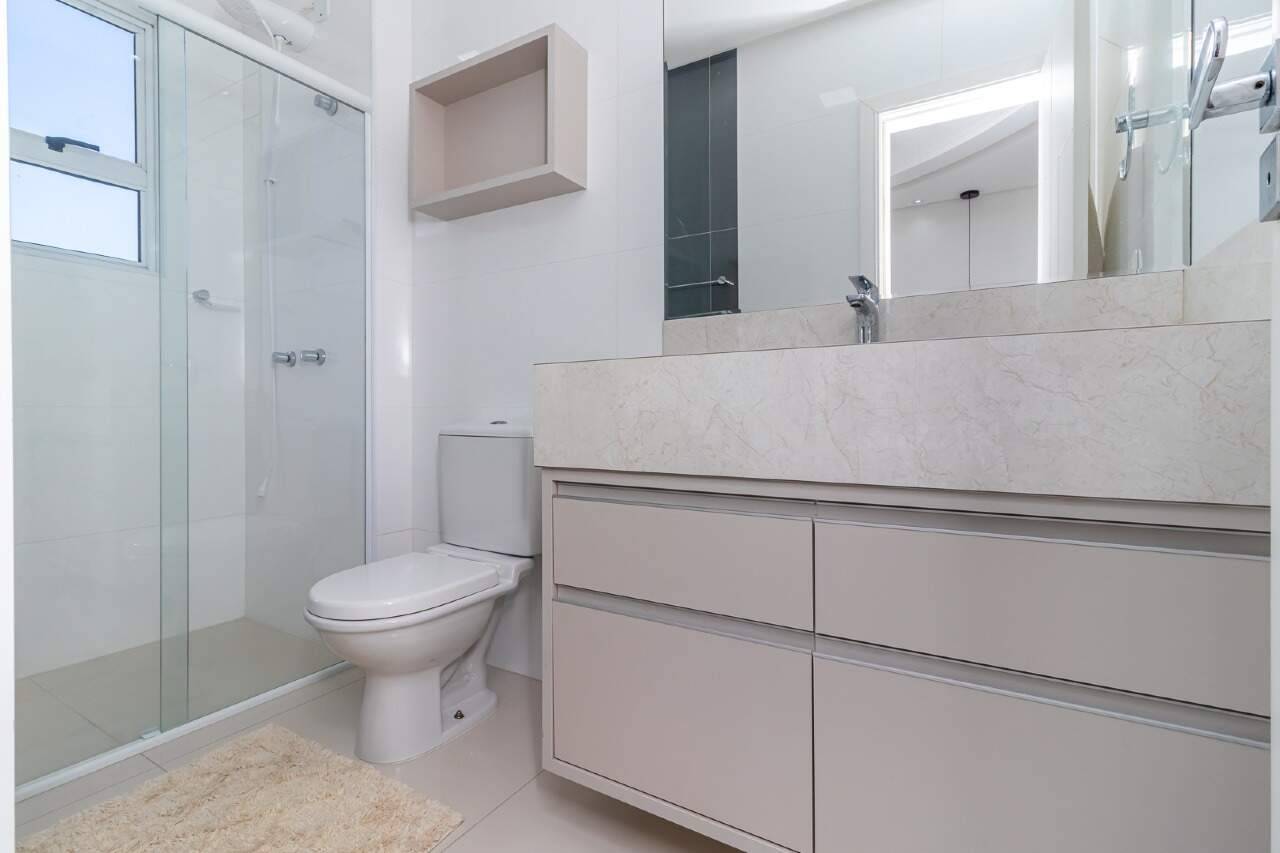 Foto do imóvel Apartamento 5 suítes no Edifício Imperial Palace em Itapema – 300m² mobiliado