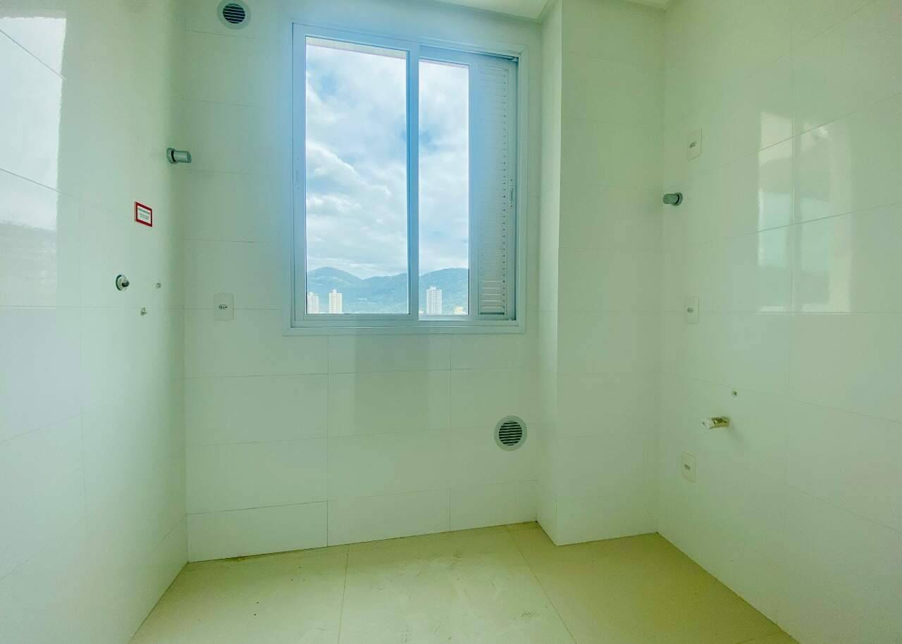 Foto do imóvel Apartamento 3 suítes com vista mar no centro de Itapema – 149m²
