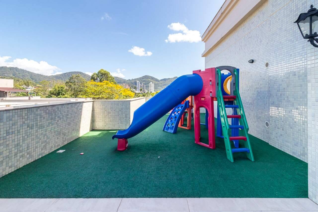 Foto do imóvel Apartamento 3 suítes com vista mar no centro de Itapema – 149m²