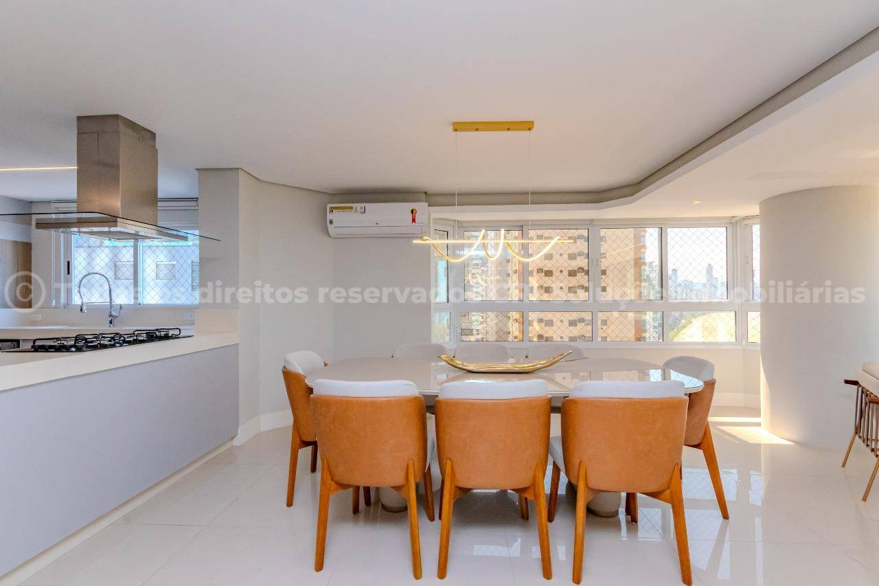 Foto do imóvel Apartamento 4 Suítes Frente Mar no Edifício Noblesse Barra Sul Balneário Camboriú