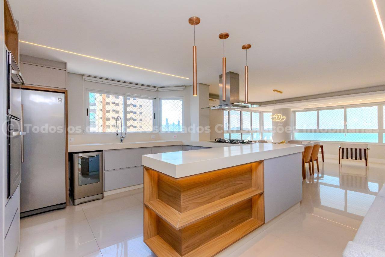 Foto do imóvel Apartamento 4 Suítes Frente Mar no Edifício Noblesse Barra Sul Balneário Camboriú
