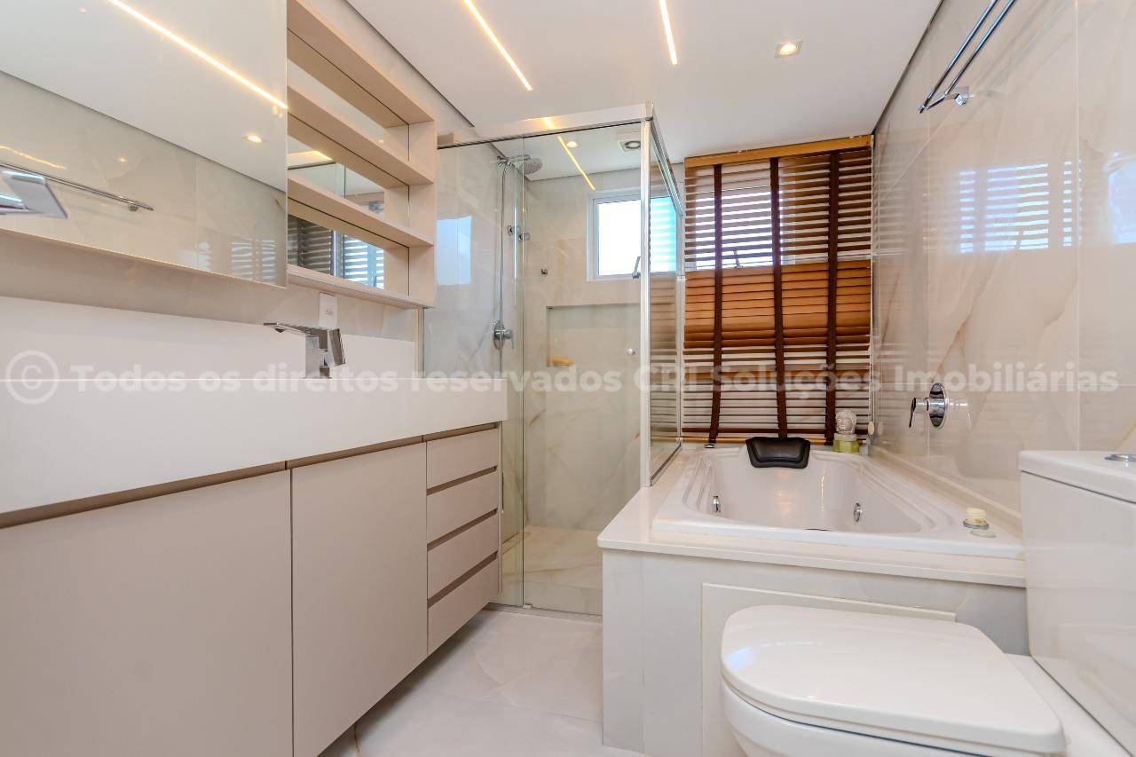 Foto do imóvel Apartamento 4 Suítes Frente Mar no Edifício Noblesse Barra Sul Balneário Camboriú