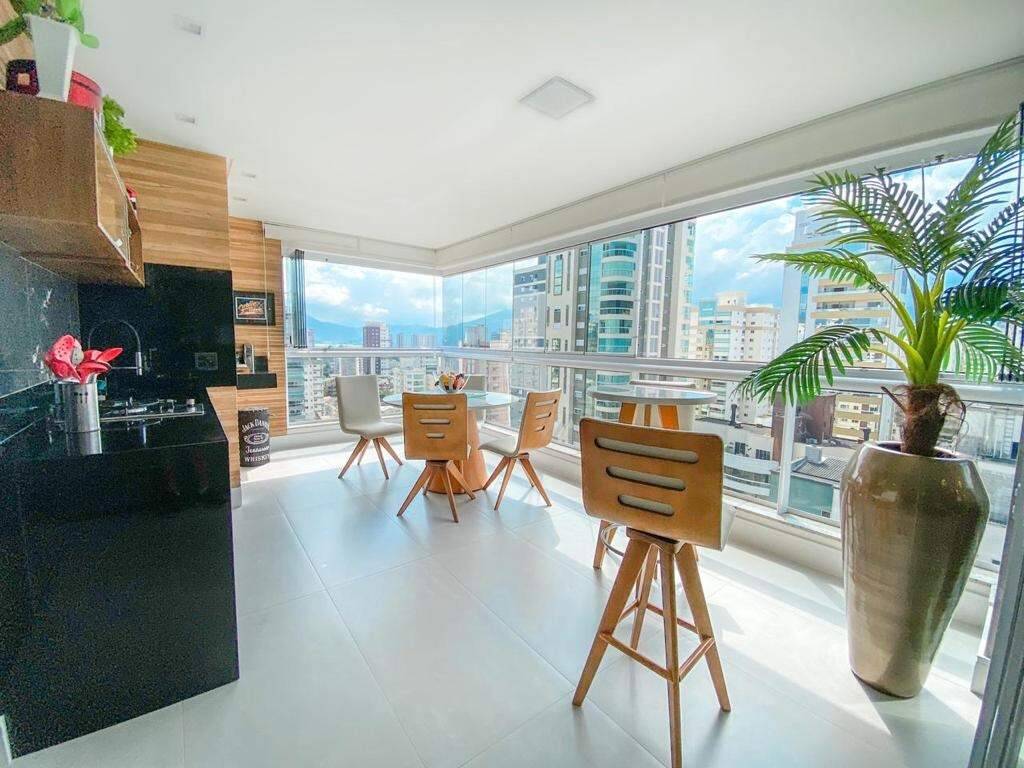 Foto do imóvel Apartamento a venda no Villaggio Del Mare em 03 Quartos sendo 03 Suites em Itapema Meia Praia