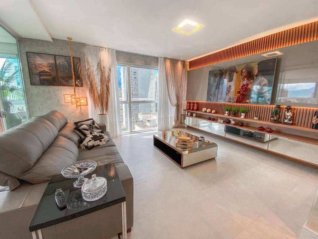 Foto do imóvel Apartamento a venda no Villaggio Del Mare em 03 Quartos sendo 03 Suites em Itapema Meia Praia
