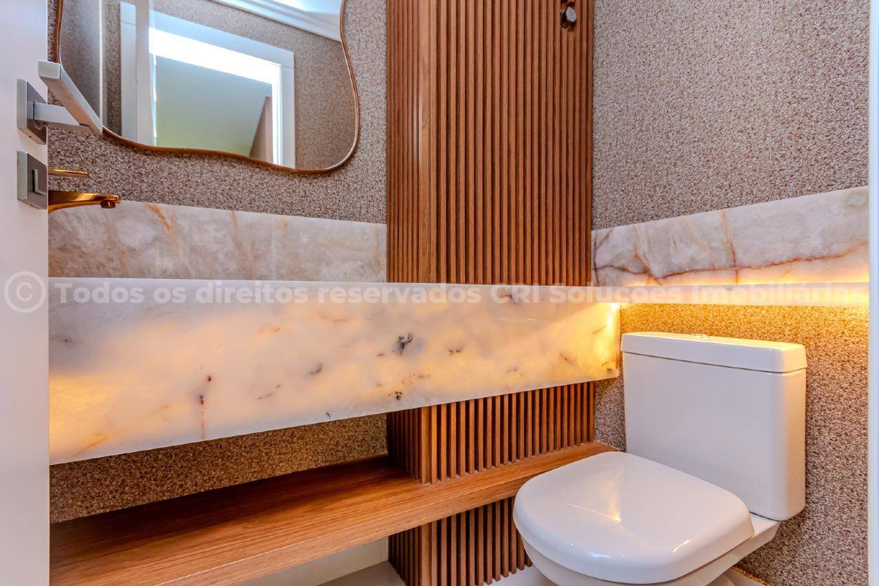 Foto do imóvel Apartamento Mobiliado com 4 Quartos e 3 Suítes à Venda no Edifício Olympo Tower em Balneário Camboriú