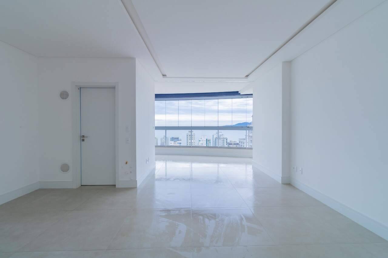 Foto do imóvel Apartamento de 128,50 m² com 3 suítes e varanda gourmet em Meia Praia, Itapema