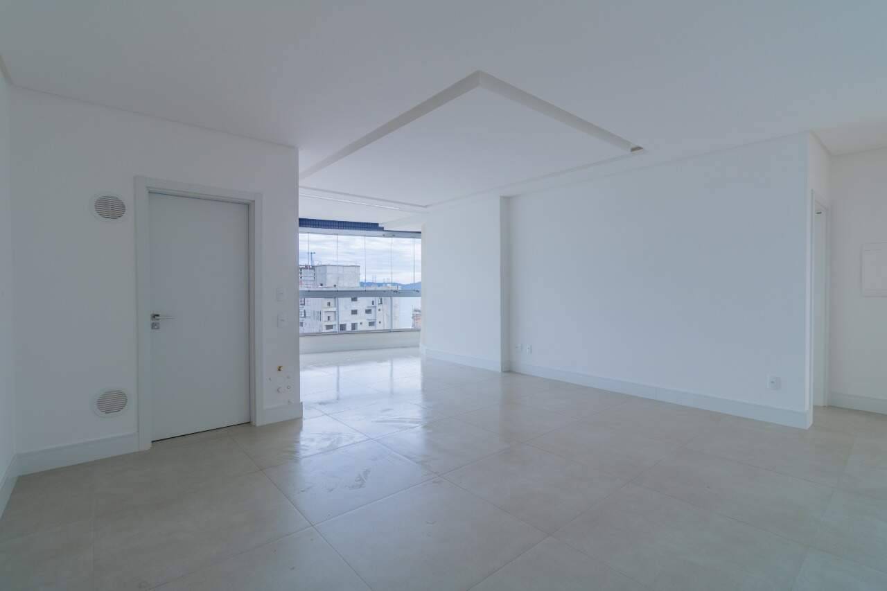 Foto do imóvel Apartamento de 128,50 m² com 3 suítes e varanda gourmet em Meia Praia, Itapema