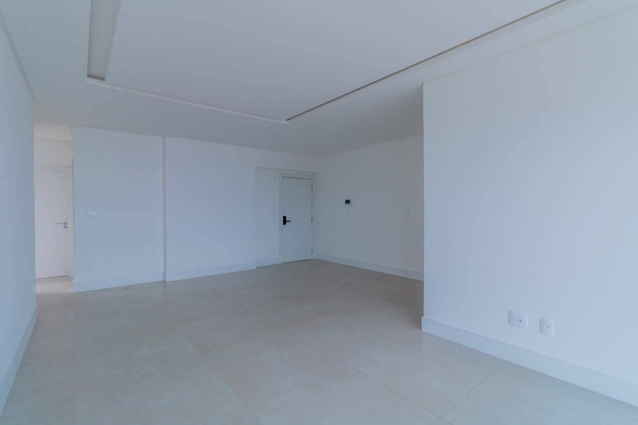 Foto do imóvel Apartamento de 128,50 m² com 3 suítes e varanda gourmet em Meia Praia, Itapema