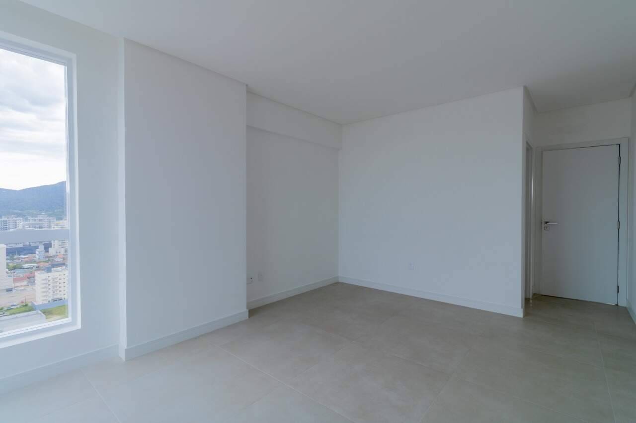 Foto do imóvel Apartamento de 128,50 m² com 3 suítes e varanda gourmet em Meia Praia, Itapema