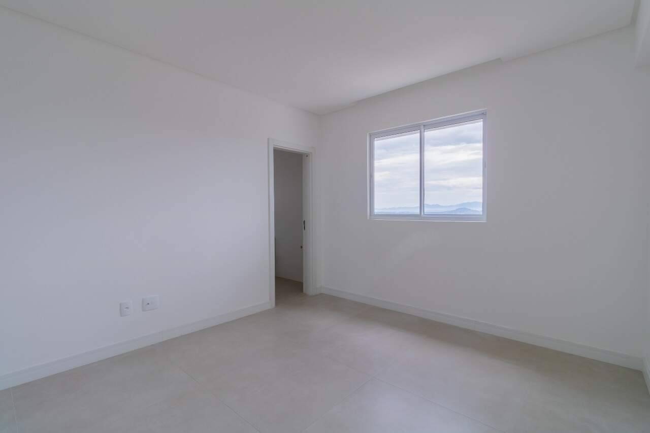 Foto do imóvel Apartamento de 128,50 m² com 3 suítes e varanda gourmet em Meia Praia, Itapema