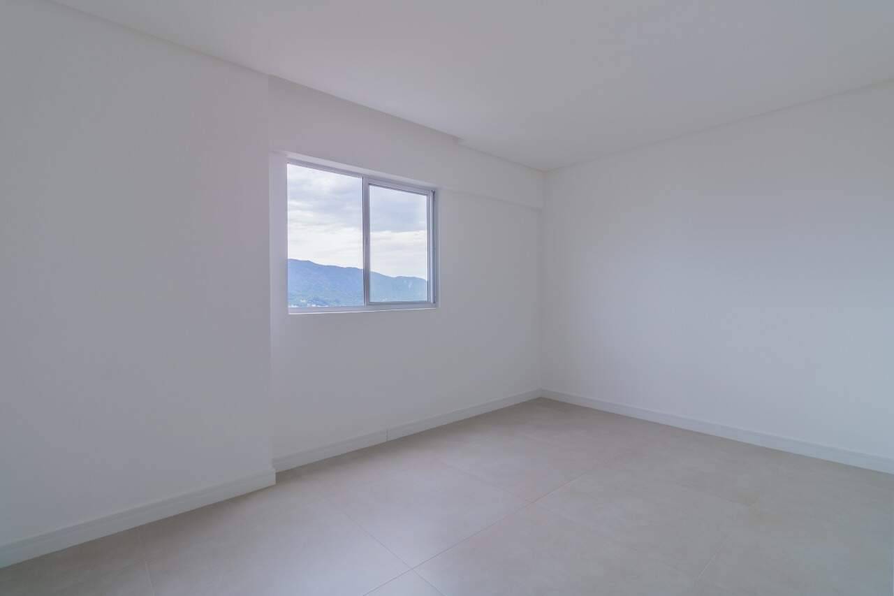 Foto do imóvel Apartamento de 128,50 m² com 3 suítes e varanda gourmet em Meia Praia, Itapema